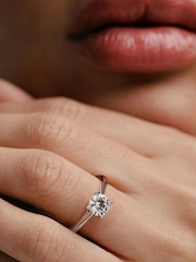 The Diamond Store Silver Elysia 1.00ct F/VS1 Round Cut Lab Diamond Solitaire Engagement Ring in 18K White Gold - Image 5 of 5