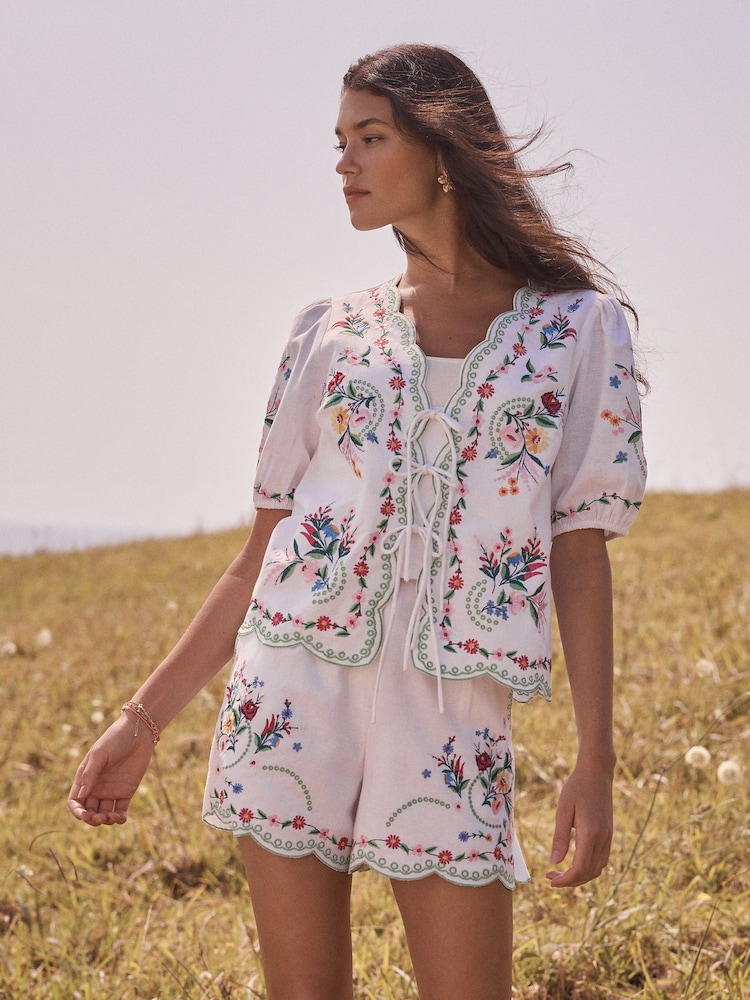 Love & Roses x RHS Ivory Petite Floral Embroidered Scallop Shorts - Image 2 of 5