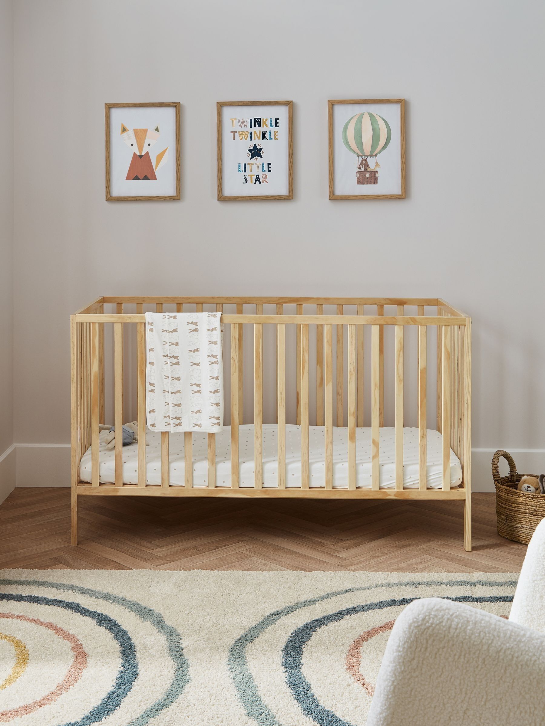 Ickle Bubba Hartley Classic Cot Beige One - Image 1