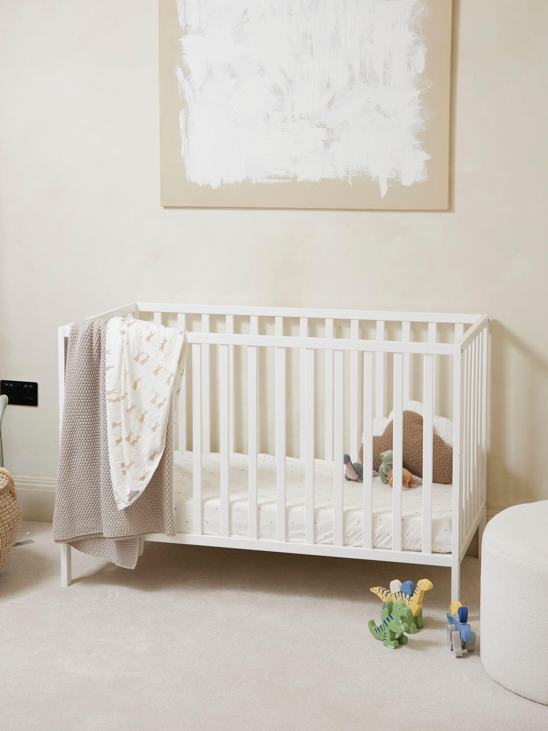 Ickle Bubba White Hartley Classic Cot Bed Cot - Image 1
