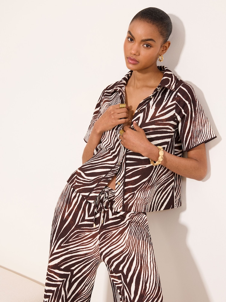 Lipsy Chocolate Brown Zebra Crinkle Short Sleeve Shirt - Image 1 of 4