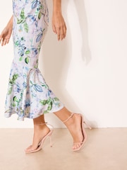 Lipsy White/Blue Petite Floral V-Neck Fit And Flare Midi Dress - Image 4 of 4