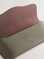 橄榄绿 - 太阳眼镜 Case - 3的图像3｝