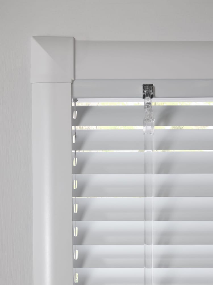 White Gloss Made To Measure Perfect Fit 25mm Aluminium Venetian Blinds - Image 4 of 4