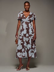 Jolie Moi Brown Mesh Short Sleeve Midaxi Dress - Image 6 of 6
