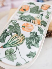 Avalon Home Fallen Gourds Oven Gloves - صورة 3 من 5