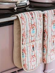 Avalon Home Pink Candied Nutcracker Oven Gloves - Image 3 of 5