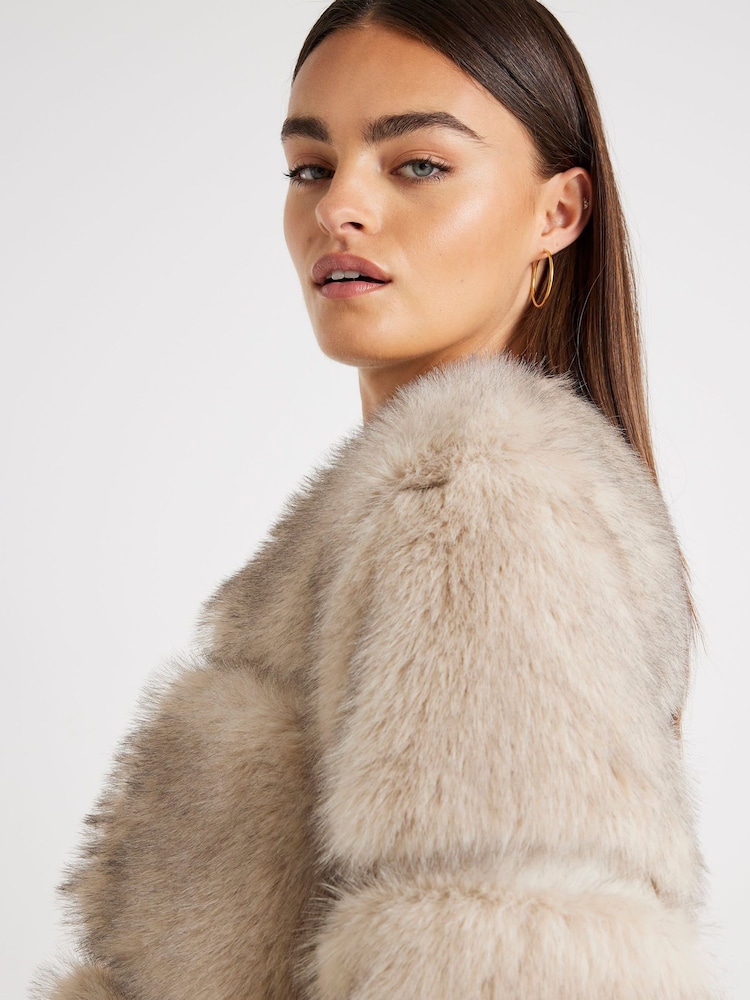River Island Cream Long Pannelled Fur Jacket - Image 4 of 4