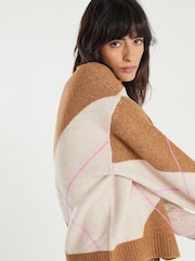 River Island Brown Argyle Print V-Neck Jumper - Image 4 of 4