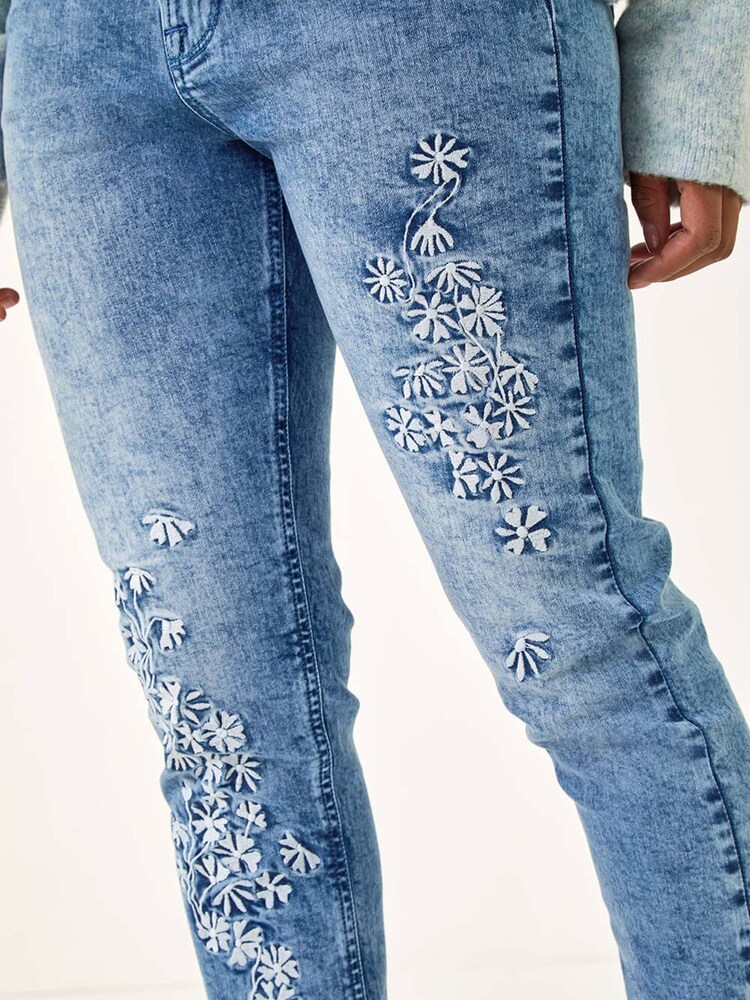 Roman Floral Embroidered Stretch Denim Trousers - Bild 5 von 5