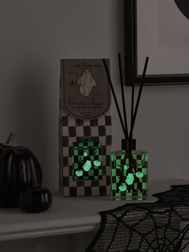 Pumpkin Spice Halloween Glow In The Dark 40ml Ghost Reed Diffuser - Image 2 of 4 Pumpkin Spice Halloween Glow In The Dark 40ml Ghost Reed Diffuser - Image 2 of 4