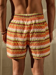 Portocaliu - Pantaloni scurți de baie Seersucker Geo pictați 5 inch - Imaginea 3 din 5
