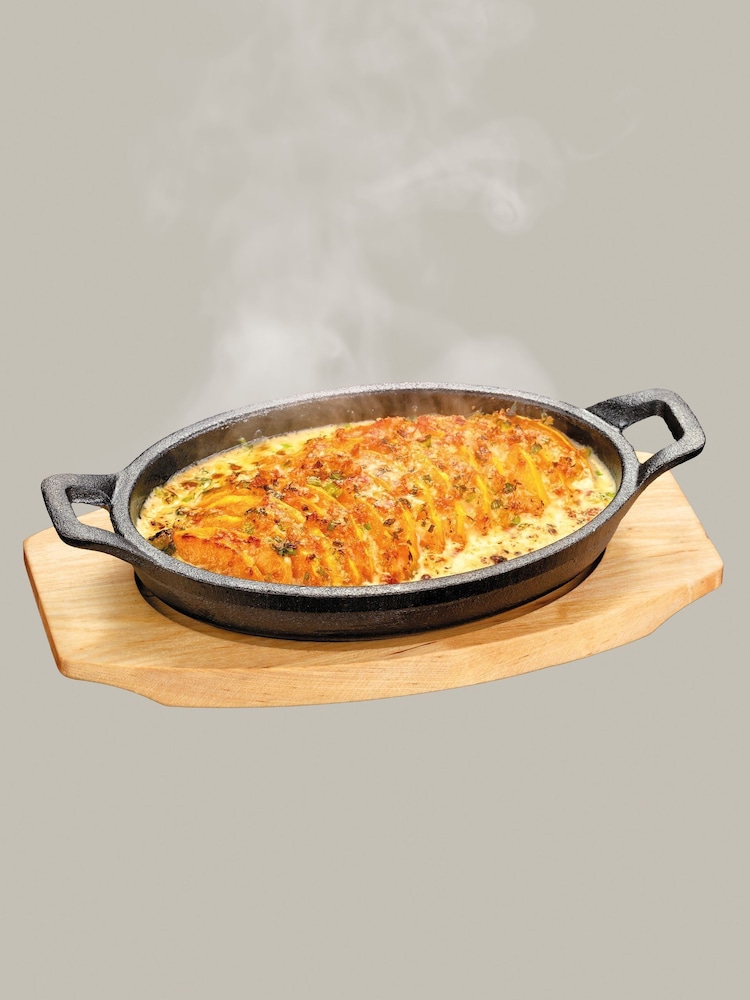 Judge Black Sizzle & Serve Cast Iron Gratin Dish - Image 1 of 2 Judge Black Sizzle & Serve Cast Iron Gratin Dish - Image 1 of 2