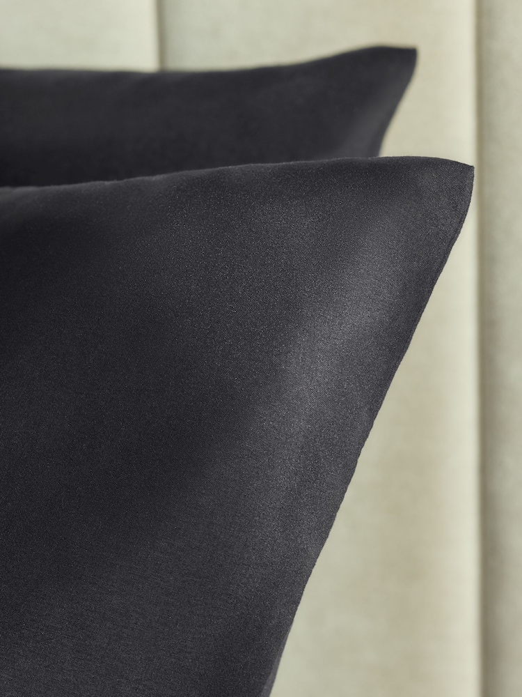 Set of 2 Black Non Iron Simply Soft Housewife Pillowcases - Image 2 of 3