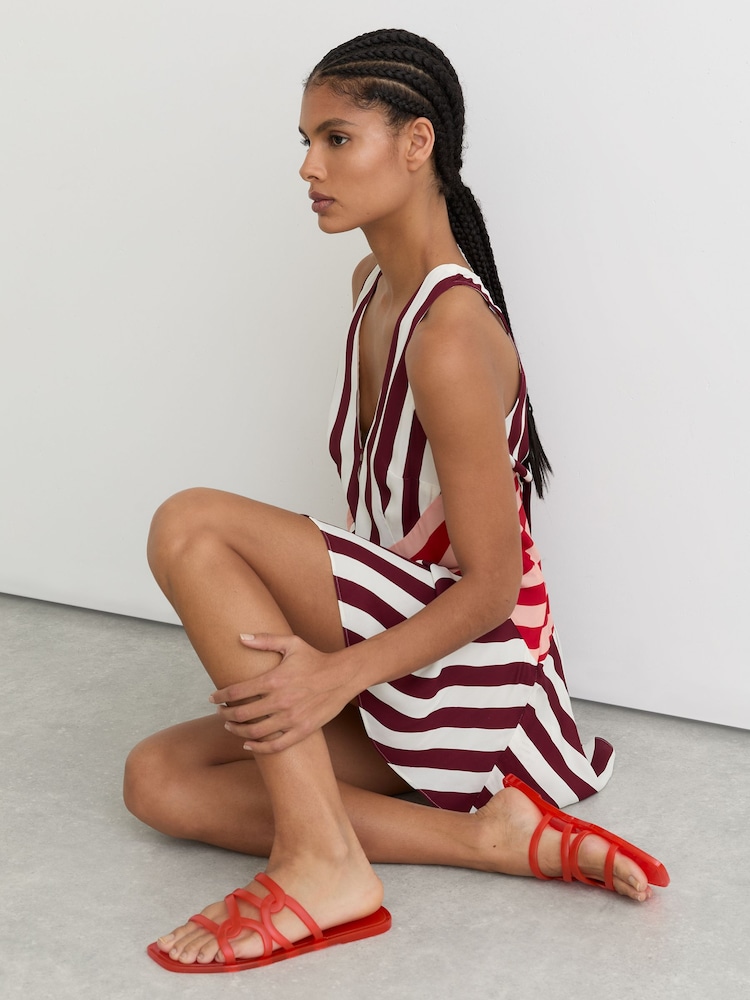 Reiss Pink Juliette Interlocking Jelly Slide Sandals - Image 2 of 5 Reiss Pink Juliette Interlocking Jelly Slide Sandals - Image 2 of 5