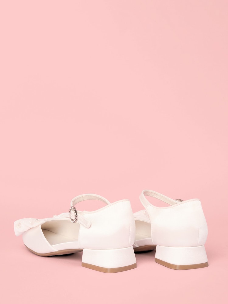 Lipsy White Wide Fit (G) Low Block Heel Pearl Bow Occasion Flower Heeled Sandals - Image 4 of 4