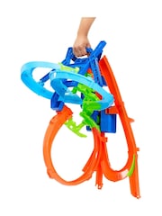 Mattel Games Hot Wheels Stunt Tracks Motorised Big Air Crash - Image 3 of 4