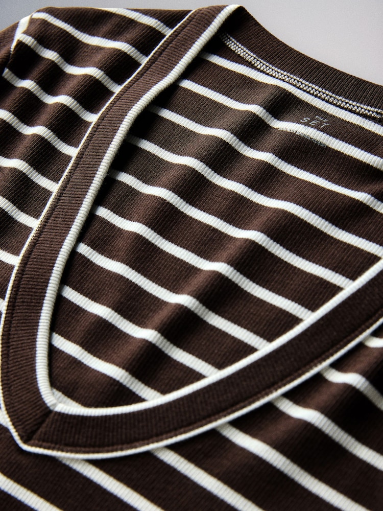 The Set 4 Pack V-Neck Cap Sleeve T-Shirts - 6的图像6｝