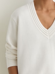 Reiss Ivory Cherish Cotton and Wool V-Neck Jumper - Image 4 of 6