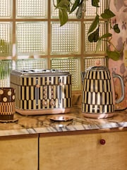 Poodle & Blonde Brown/Cream Glaze Print Kettle - Image 4 of 6