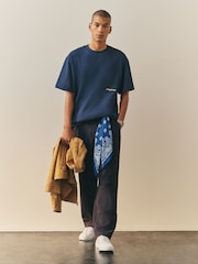 Navy Signature - Nothing Ordinary Relaxed Fit Graphic Heavyweight T-Shirt - Bild 4 von 6