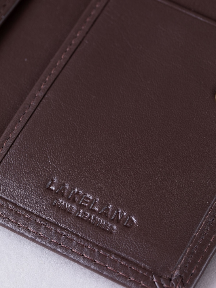 Lakeland Leather Brown Small Purse - Image 8 of 8 Lakeland Leather Brown Small Purse - Image 8 of 8