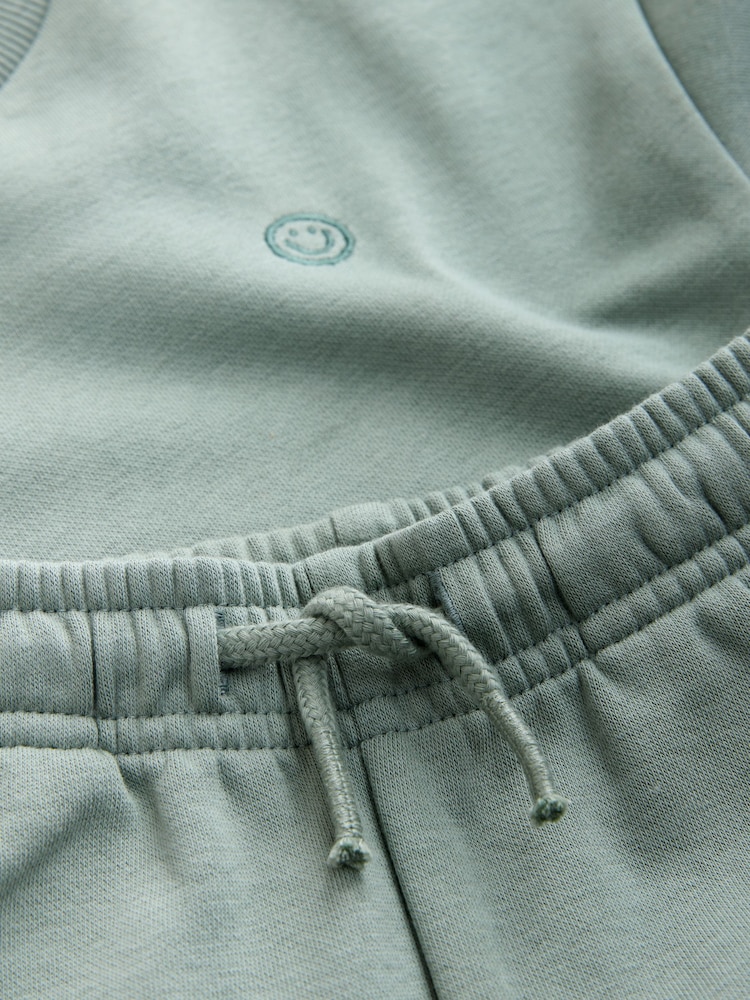 セージグリーン - 無地 クルーネック トレーナー ＆ ショートパンツセット（3か月～7 歳） - 画像 9 / 9