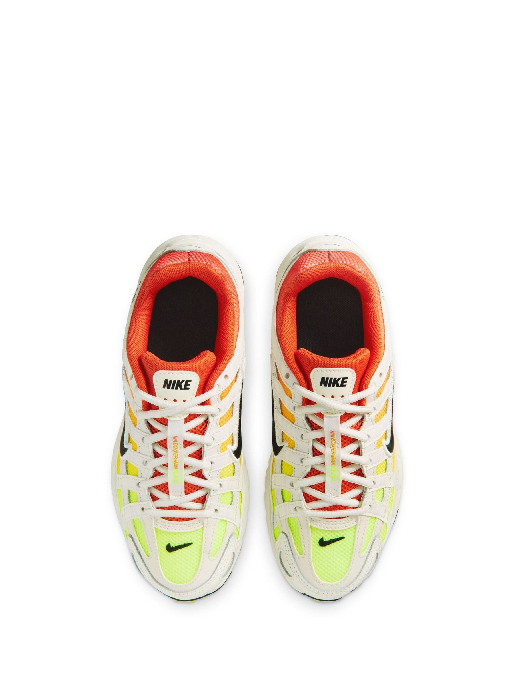 NIKE モアテン　ホワイト イエロー オレンジ Next：日本 ホワイト イエロー オレンジ - Nike ユースP6000