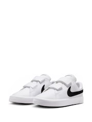 לבן/שחור - Nike נעלי ספורט לילדים, דגם Tennis Essential - תמונה 3 מתוך 8