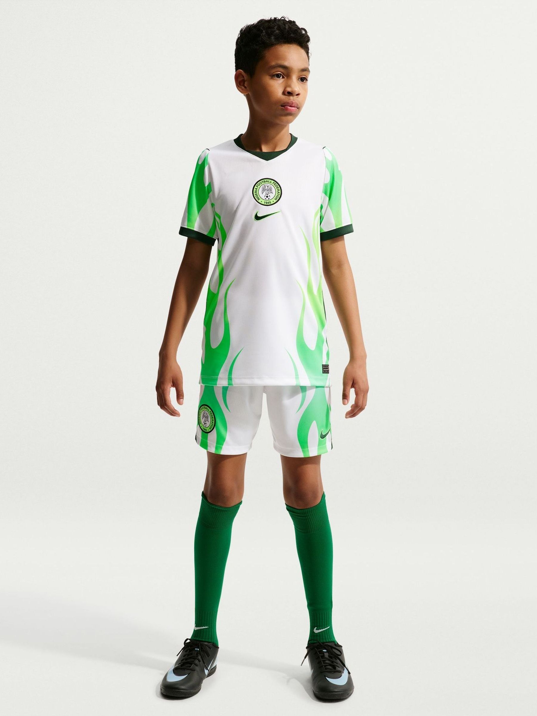 Next：日本 Away - Nike ナイジェリア 2026 スタジアムサッカーシャツ
