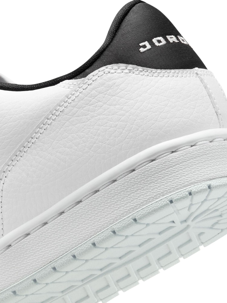 BelaRdečaČrna - Nizki športni copati Jordan Access Court - Slika 10 iz 10