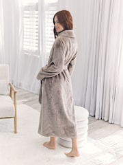 Chelsea Peers Brown Fleece Long Dressing Gown - Image 4 of 5