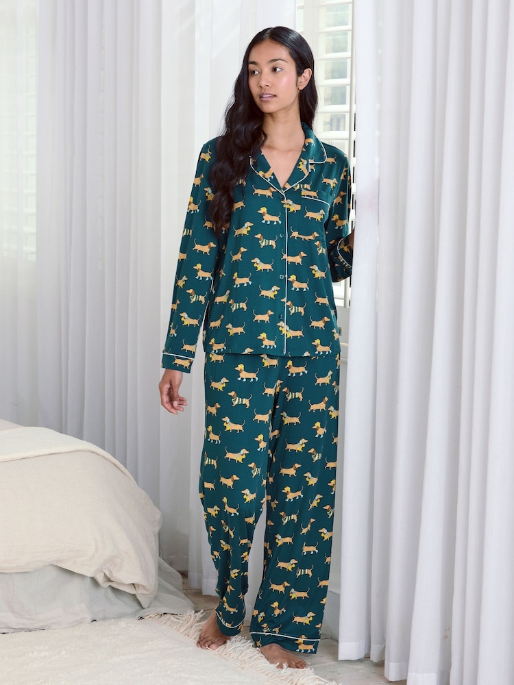 Chelsea Peers Sausage Dog Stroll Print Long Pyjama Set - صورة 1 من 6 Chelsea Peers Sausage Dog Stroll Print Long Pyjama Set - صورة 1 من 6