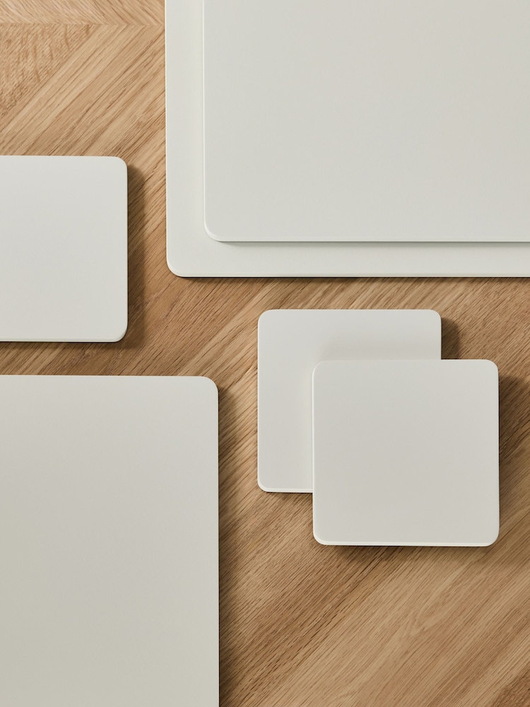 Set of 4 Natural Wooden Placemats and Coasters - Image 2 of 3 Set of 4 Natural Wooden Placemats and Coasters - Image 2 of 3