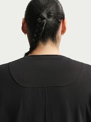 Nike Black Curve One Relaxed Dri-FIT Tank Top - Image 4 of 5