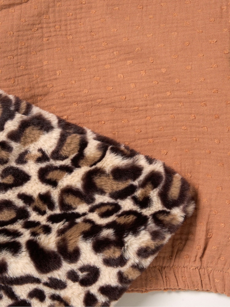 Miss Faux Fur Gilet Muslin Brown Top and Skirt with Bag Set - صورة 2 من 7 Miss Faux Fur Gilet Muslin Brown Top and Skirt with Bag Set - صورة 2 من 7