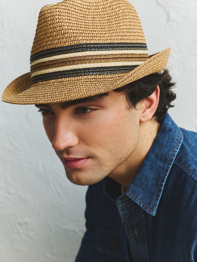 لون طبيعي - قبعة تريلبي - صورة 1 من 2