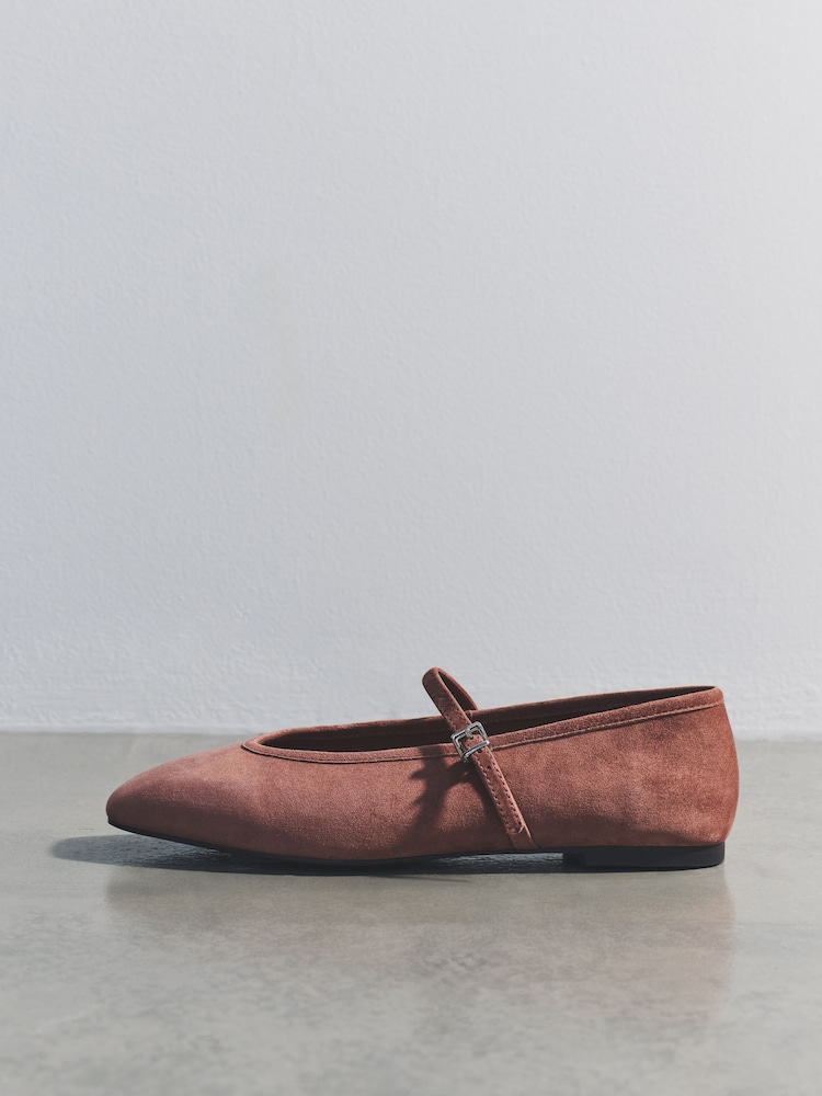 وردي - حذاء Maryjane من الجلد السويدي الفاخر من The Set - صورة 2 من 5