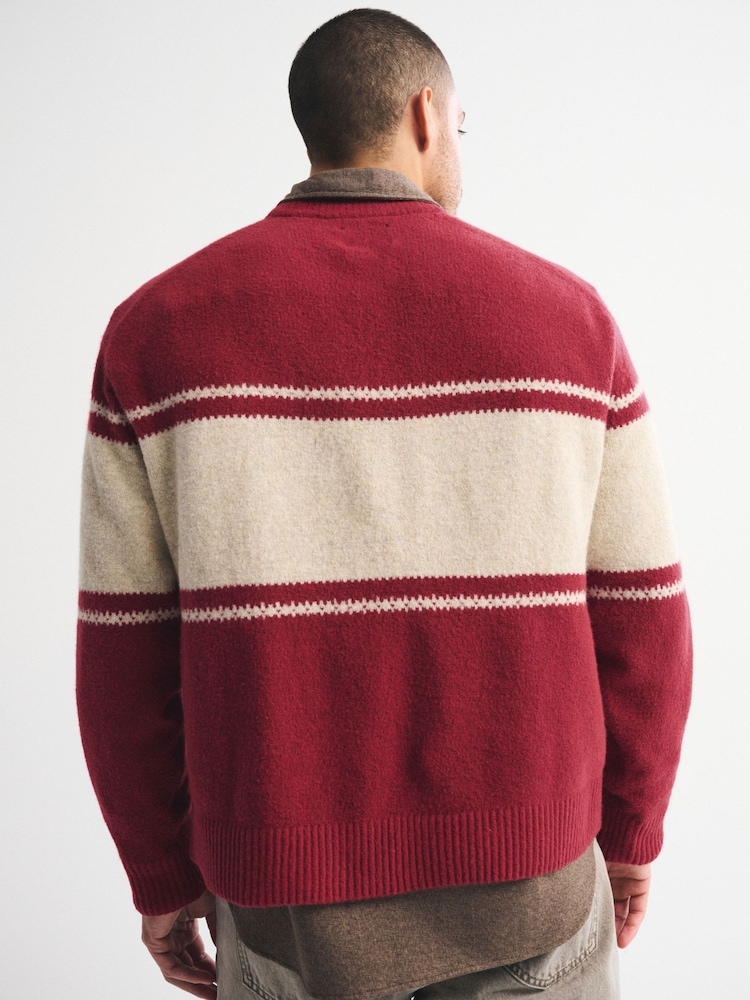 Abercrombie & Fitch Dark Green Christmas Novelty Graphic Crew Neck Sweatshirt - Image 2 of 7