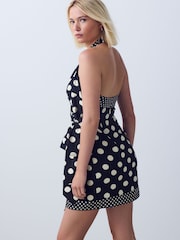 Черный с узором в горошек - Летнее платье мини с халтером и шарфом - Изображение 3 8