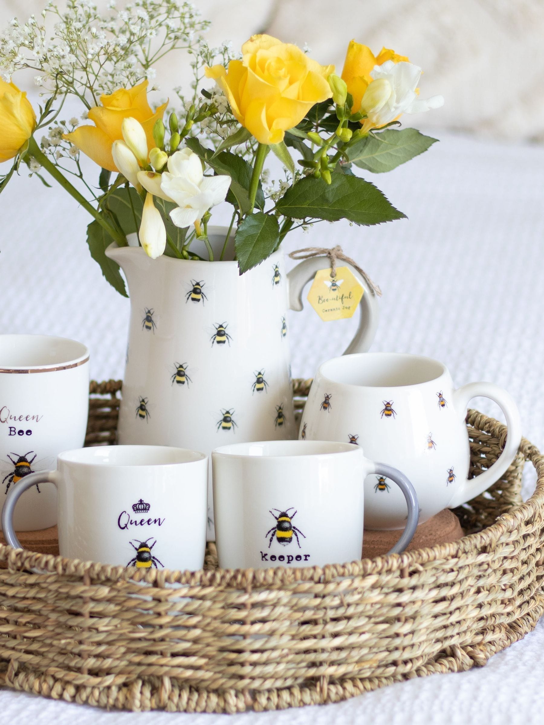 Queen Bee & Beekeeper Mug Set – Themed Gift Set - Image 4