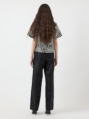 Straight Leather Trousers - Bild 2 von 3