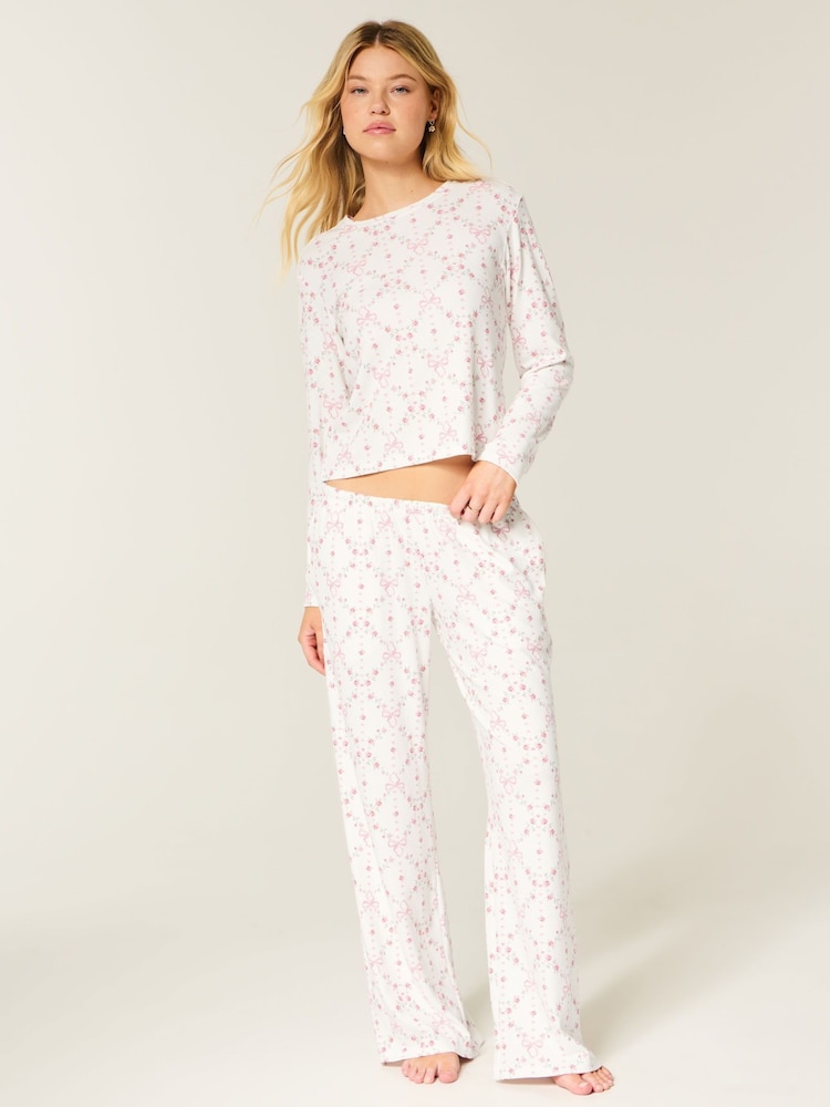 Hollister Cosy Wide leg White Pyjamas Bottoms - Image 1 of 4 Hollister Cosy Wide leg White Pyjamas Bottoms - Image 1 of 4
