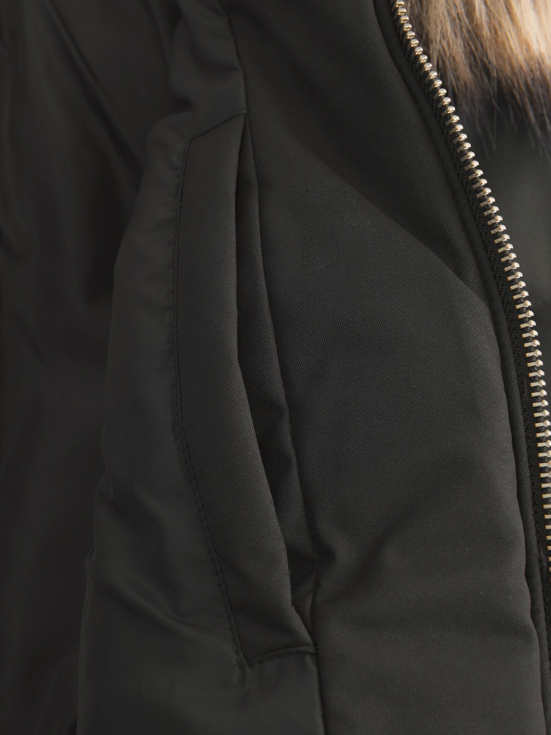 Next：日本 ブラック - Hollister フェイクファーフード ボンバー