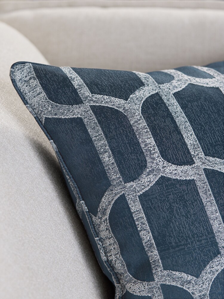 Collection Luxe Evie Geometric Jacquard Cushion - Εικόνα 4 από 4