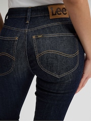 כחול  - Lee מכנסי ג'ינס בגזרת שוקיים מתרחבת, דגם Breese - תמונה 5 מתוך 6