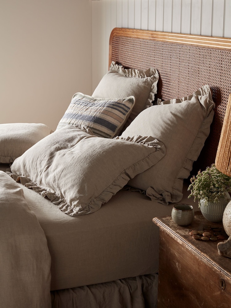 Secret Linen Store Natural 100% Linen Frill Pillowcase - Image 2 of 5 Secret Linen Store Natural 100% Linen Frill Pillowcase - Image 2 of 5