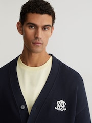 Marineblau - Reiss Coates Monogram-Embroidered Relaxed Cardigan - Bild 5 von 7