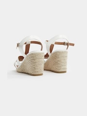 Yours Curve White Extra Wide Fit Extra Sandals - Image 4 of 4