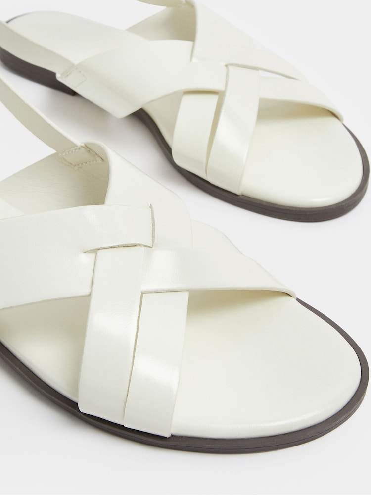Yours Curve White Wide Fit EEE Faux Leather Cross Over Strap Sandals - Image 4 of 4